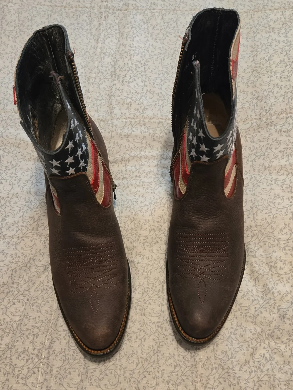 Woman's Western Ankle Boots with American Flag Accent - Brown. Size 8.5B